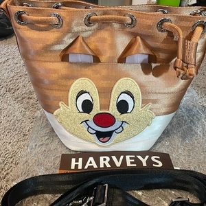 Harvey’s medium park hopper Chip N Dale